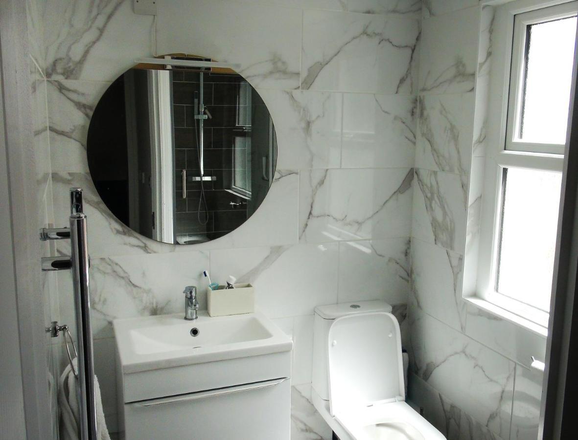 Cosy Central Canterbury - Modern Victorian Esterno foto