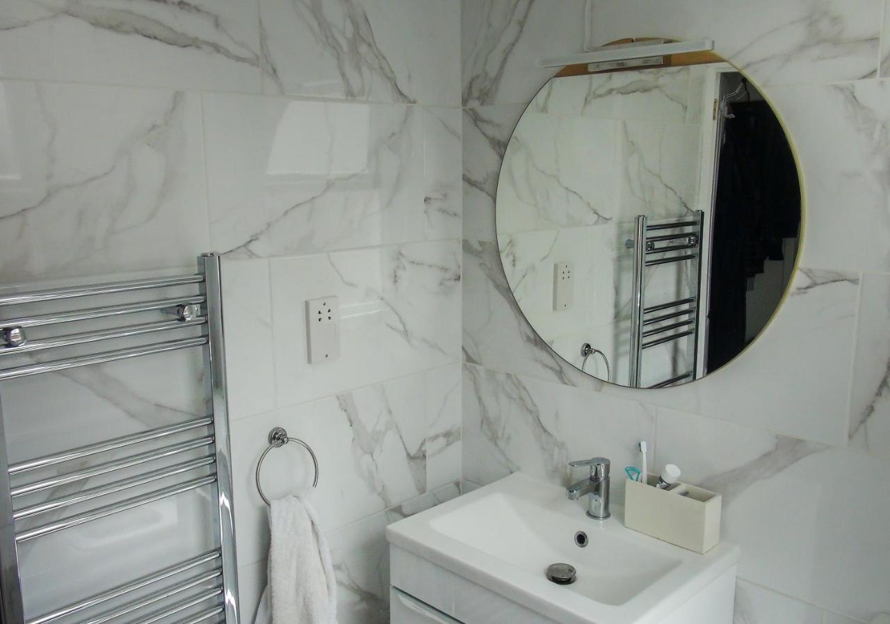 Cosy Central Canterbury - Modern Victorian Esterno foto